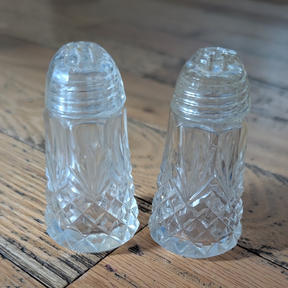 4/$20 Vintage Crystal Glass Salt and Pepper Shakers *BING